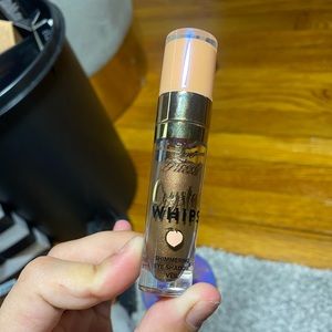 Too faced Crystal Whips Shimmering Eyeshadow Veil